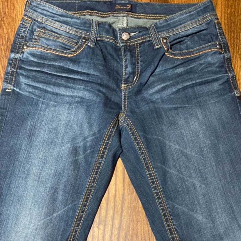 Seven Embroidered Back Pockets Jeans